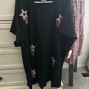 ARULA Black T-Shirt with Star Embellishments 3x